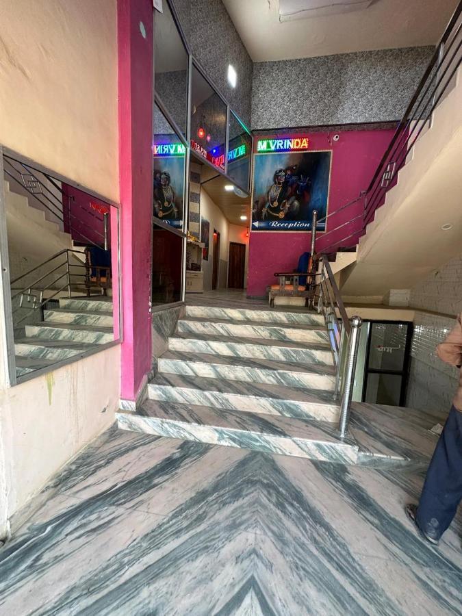 Yamnotri Dham Hotel Vrindávan Kültér fotó